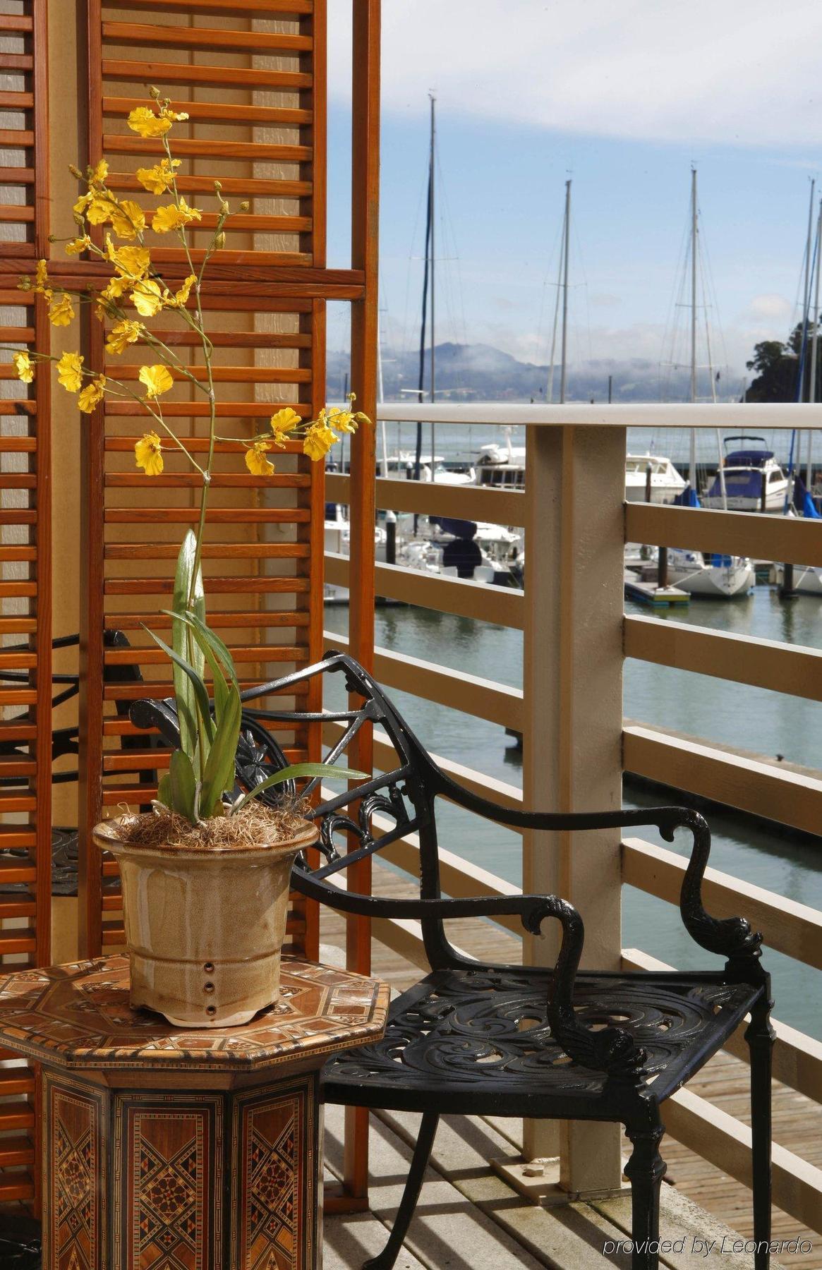 Hotel Waters Edge Tiburon Zimmer foto